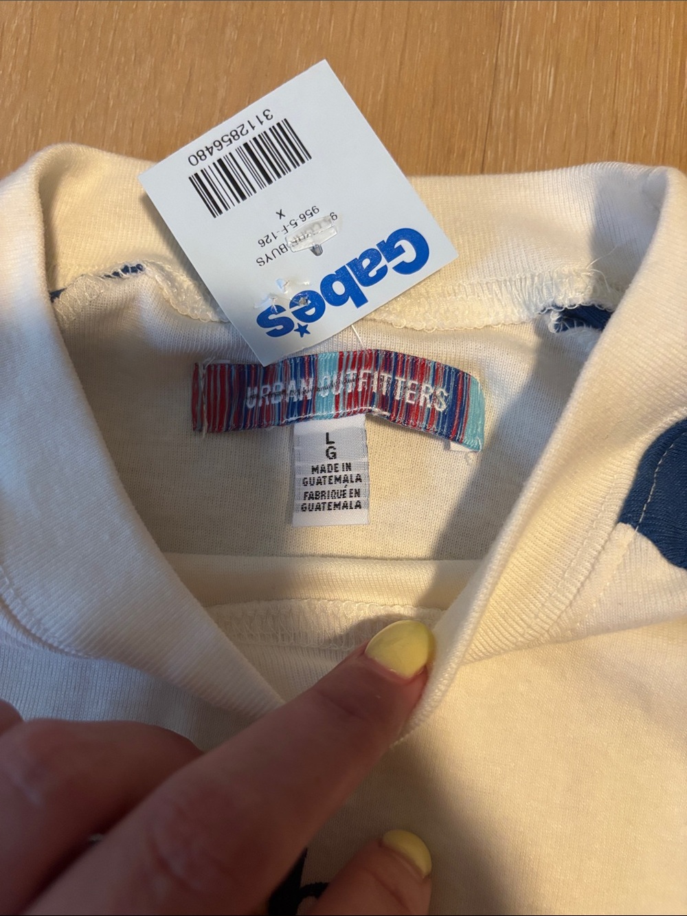 NWT Urban Outfitters Whale 'Keep The Sea Plastic Free' Long Sleeve size Large - Picture 3 of 6